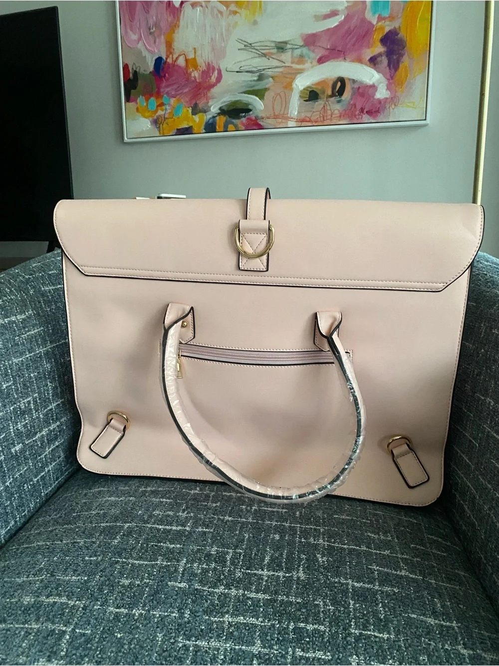 Huge pink bag that fits a laptop